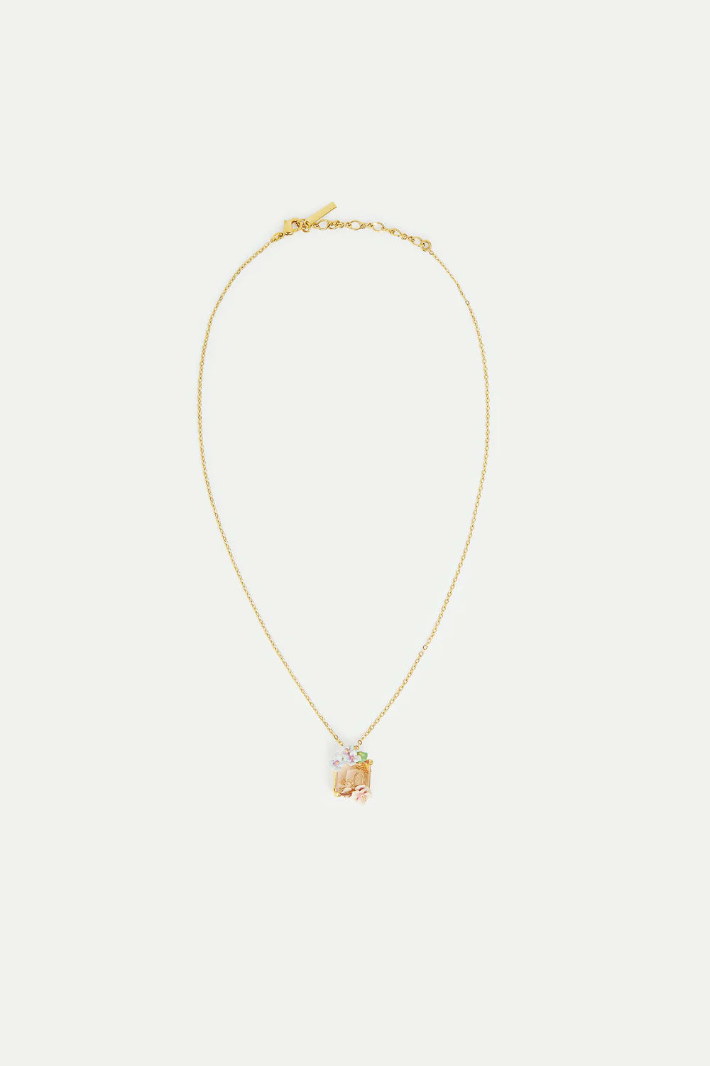 Strawberry and white flower necklace with stone