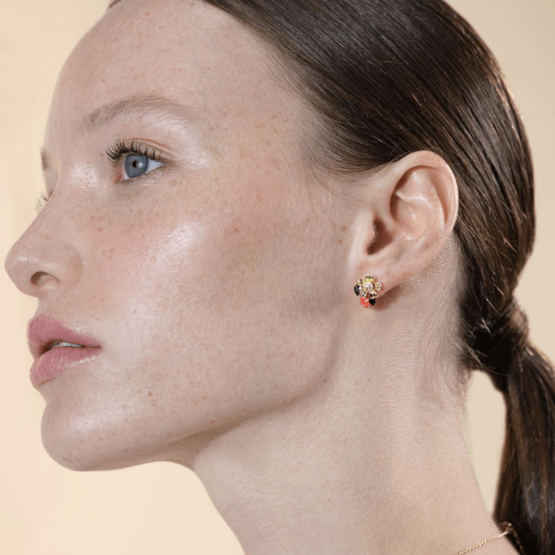 Ladybugs and Anemones Earring with Pearl and Stone